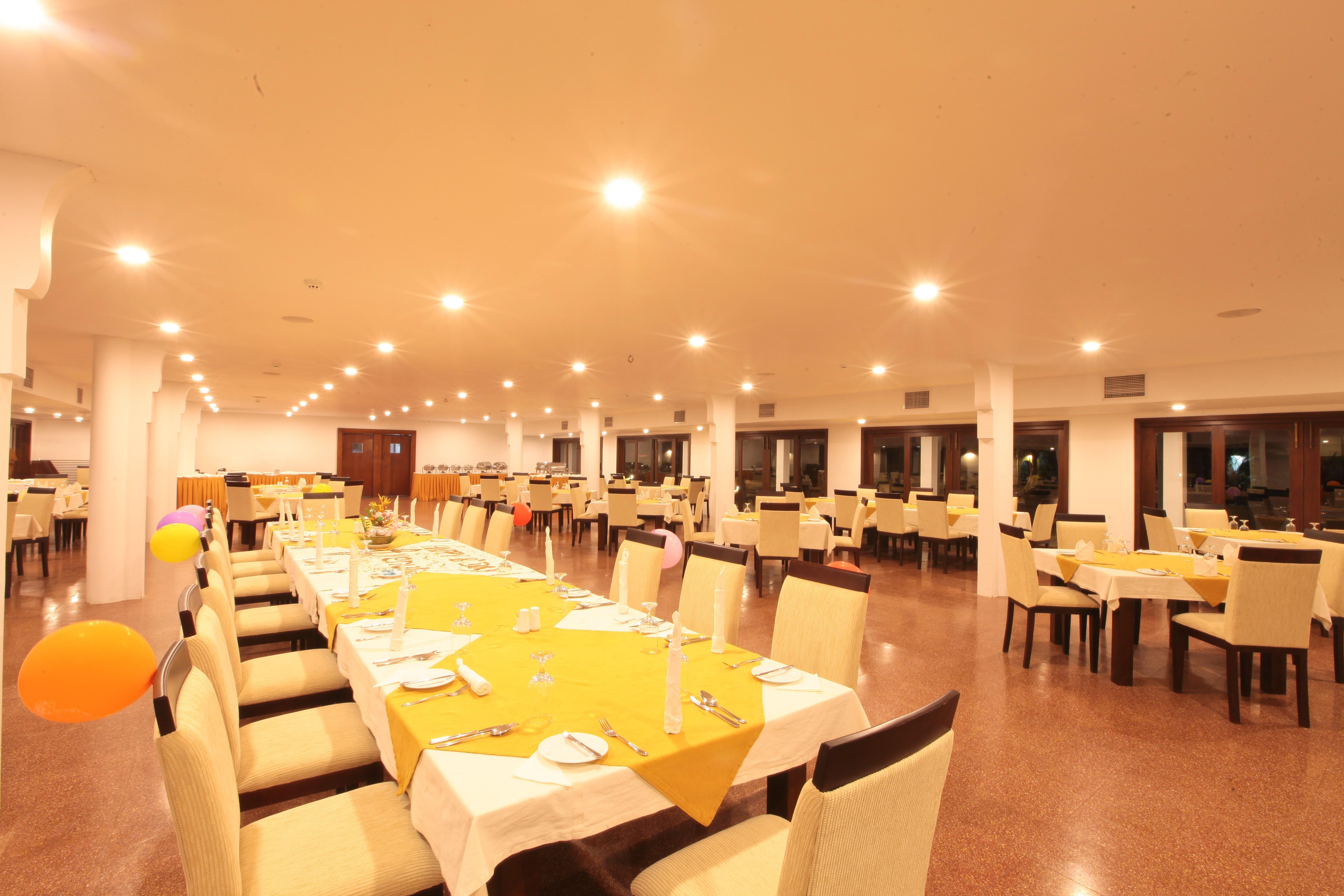 Rajarata Hotel Anuradhapura Exteriör bild