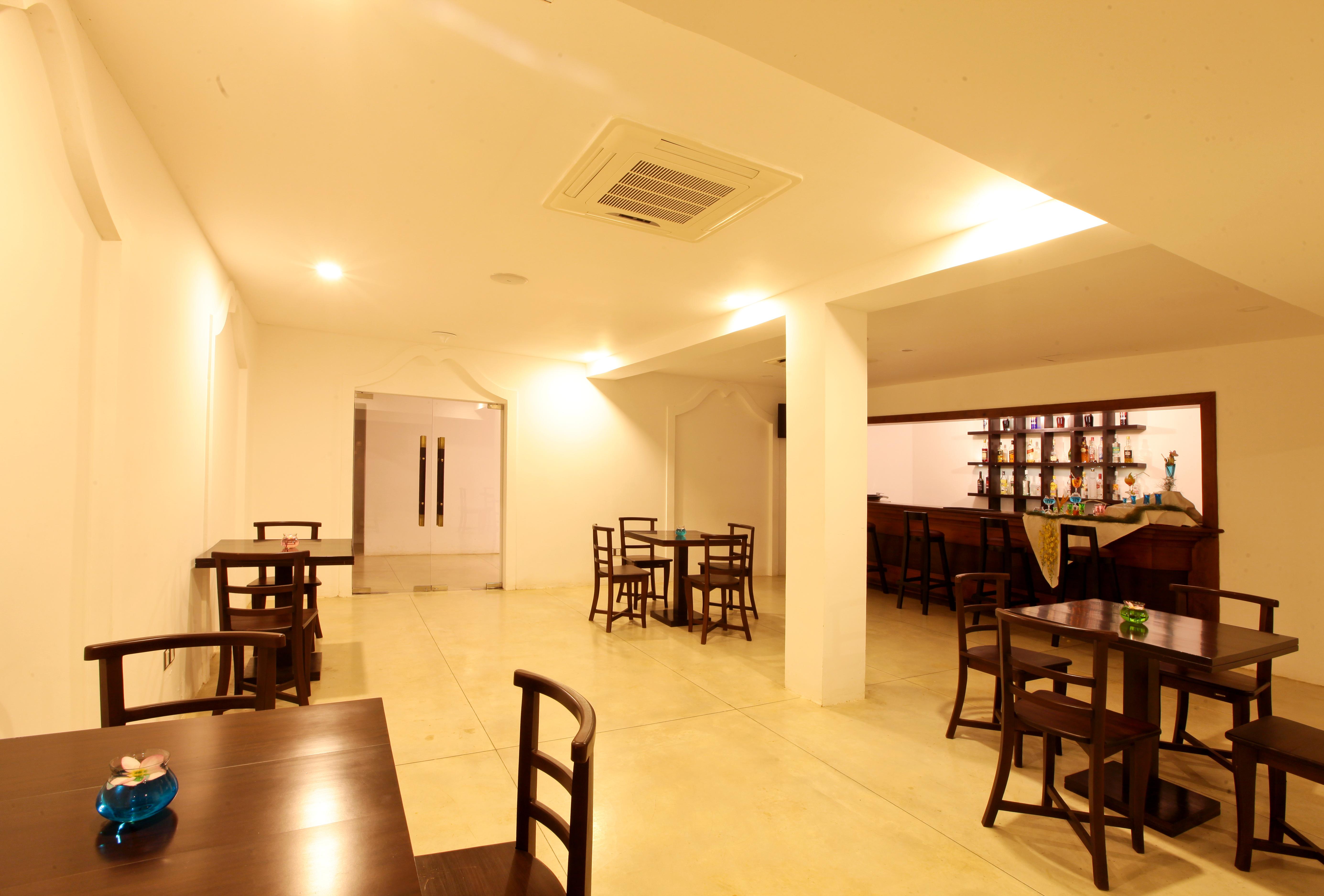 Rajarata Hotel Anuradhapura Exteriör bild
